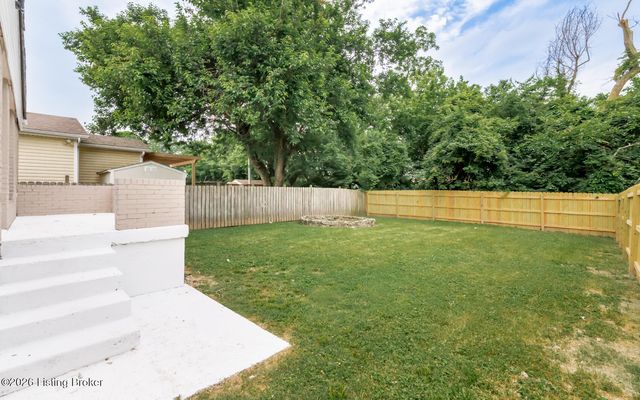 4506 Greenwood Ave, Louisville, KY 40211
