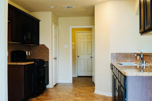 10810 Sun River Falls Drive, Humble, TX 77396