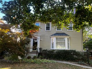 1072 Ridgedale Avenue, Birmingham, MI 48009