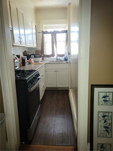 115 Bellevue Avenue, Pawtucket, RI 02861