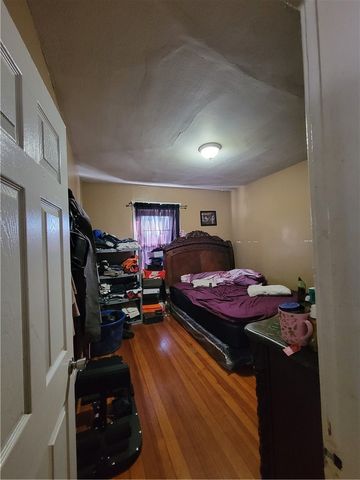 115 Bellevue Avenue, Pawtucket, RI 02861