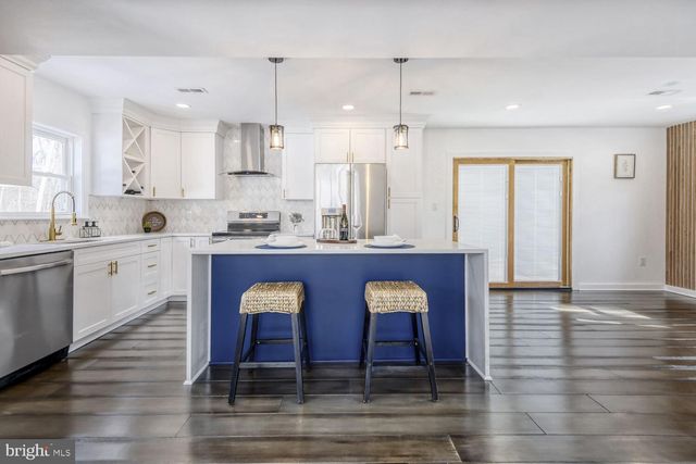 7107 WALNUT AVE, Baltimore, MD 21208