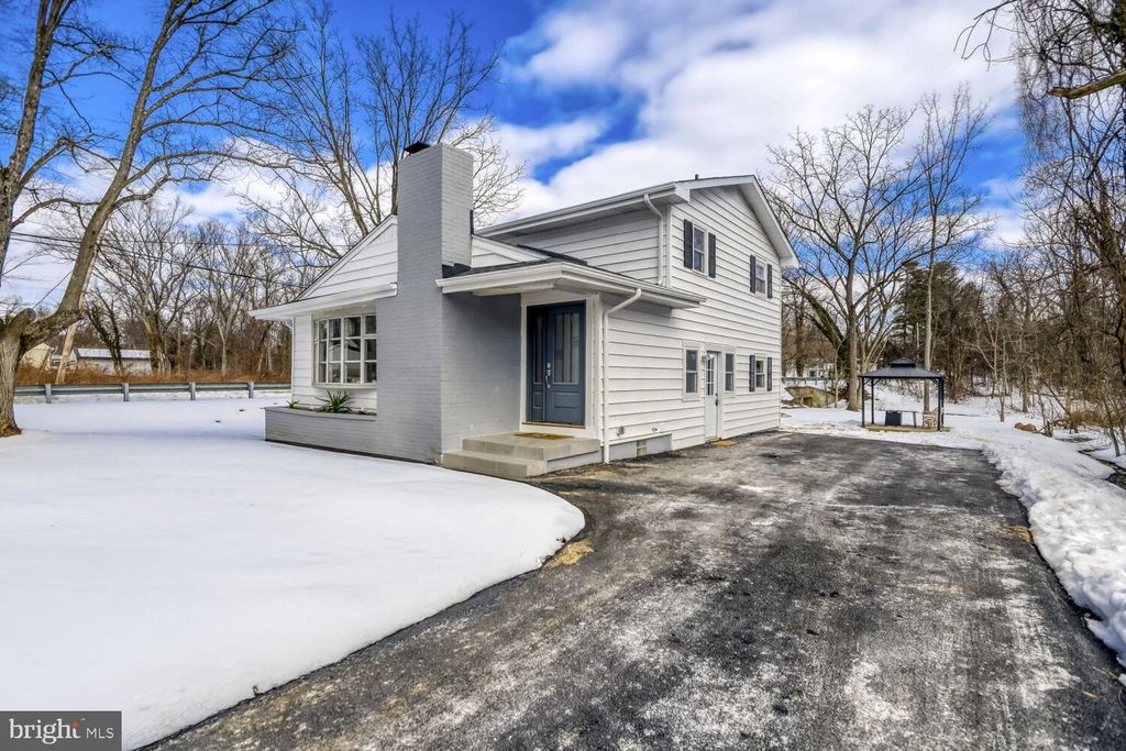 7107 WALNUT AVE, Baltimore, MD 21208