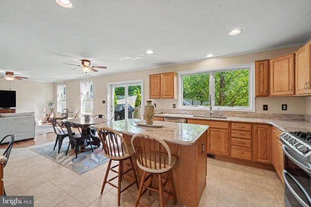 31 N ALPINE DR, York, PA 17408