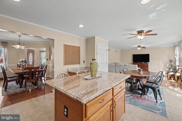 31 N ALPINE DR, York, PA 17408