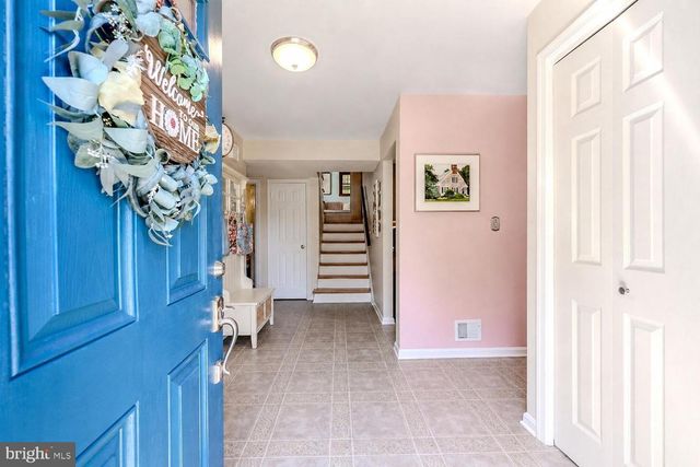 9122 STEVEN IRVING CT, Springfield, VA 22153