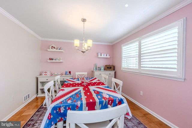 9122 STEVEN IRVING CT, Springfield, VA 22153
