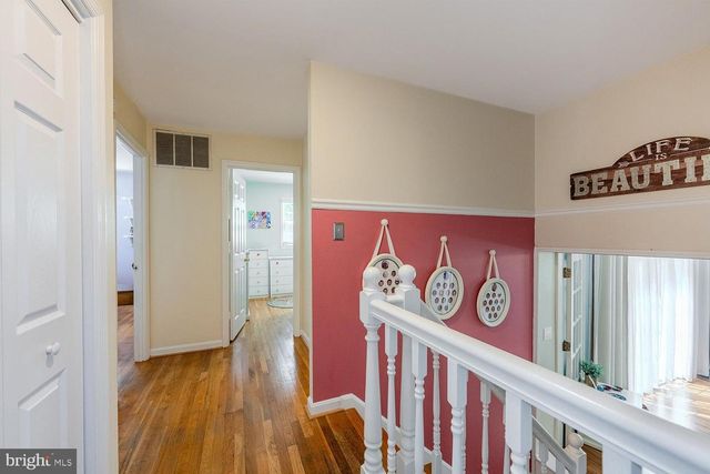 9122 STEVEN IRVING CT, Springfield, VA 22153
