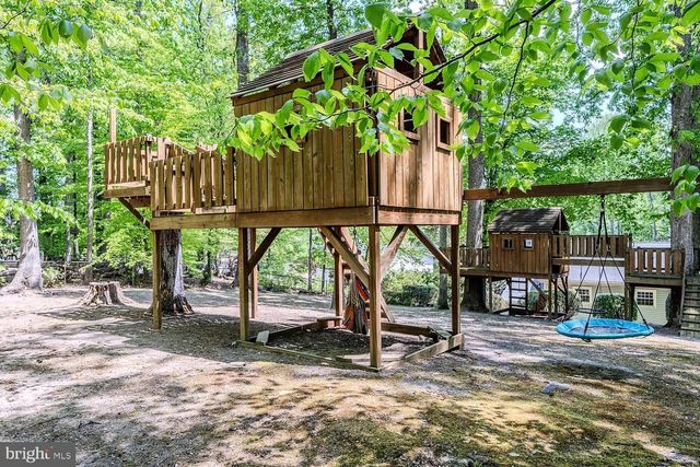 9122 STEVEN IRVING CT, Springfield, VA 22153