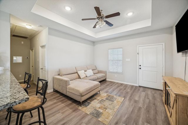 407 Road 5102 L, Cleveland, TX 77327