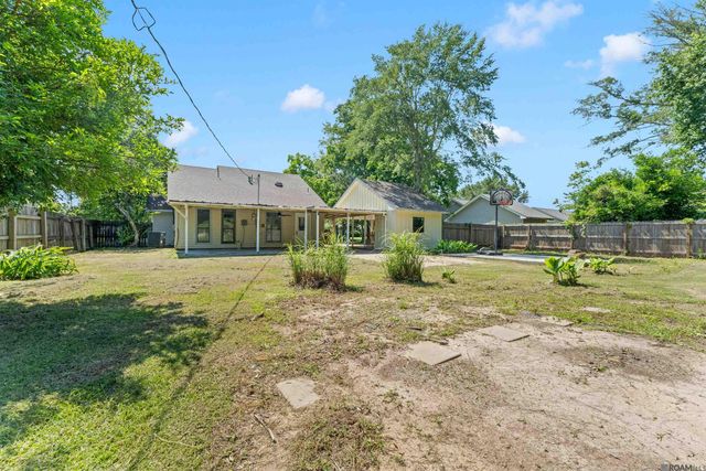 16408 Charles Gonzales Rd, Prairieville, LA 70769