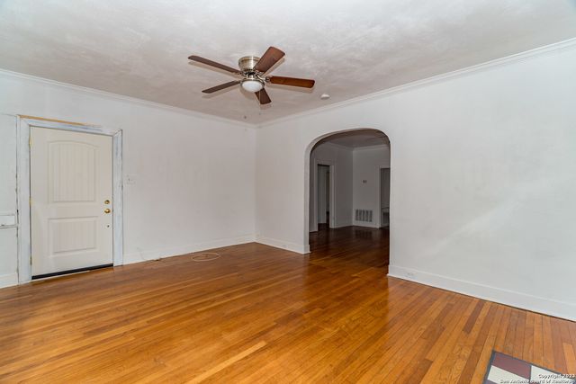 469 E Magnolia Ave, San Antonio, TX 78212