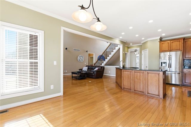 12306 Pinehurst Court, Sellersburg, IN 47172