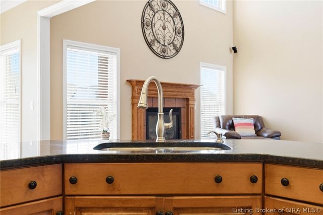 12306 Pinehurst Court, Sellersburg, IN 47172