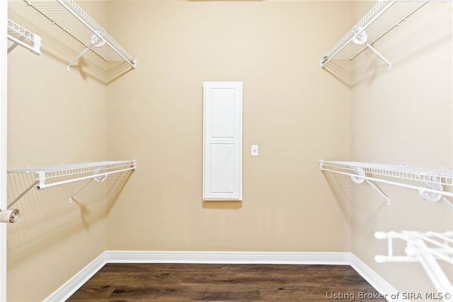 12306 Pinehurst Court, Sellersburg, IN 47172