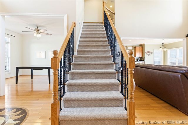 12306 Pinehurst Court, Sellersburg, IN 47172