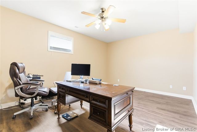 12306 Pinehurst Court, Sellersburg, IN 47172