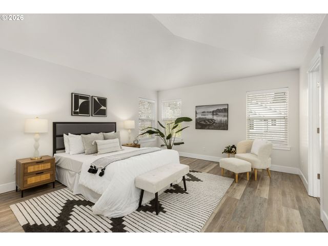 863 Ne 4TH Ave, Hillsboro, OR 97124