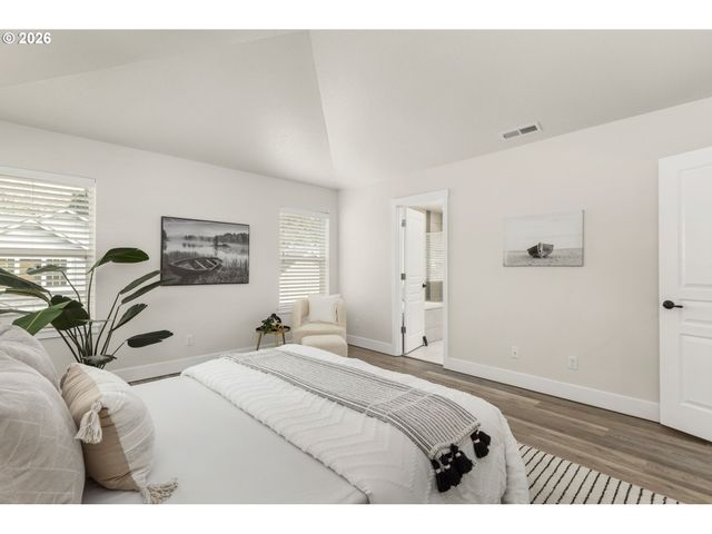 863 Ne 4TH Ave, Hillsboro, OR 97124