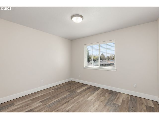 863 Ne 4TH Ave, Hillsboro, OR 97124