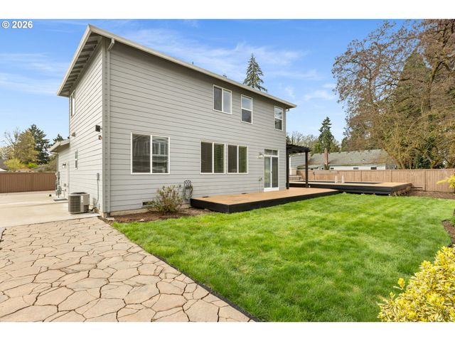 863 Ne 4TH Ave, Hillsboro, OR 97124