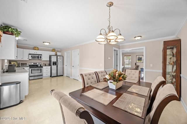 300 South Square Drive B, Winterville, NC 28590