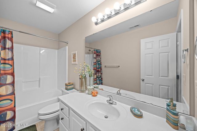 300 South Square Drive B, Winterville, NC 28590