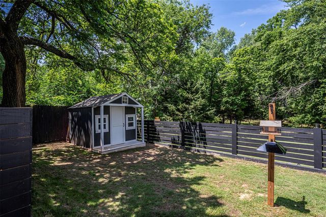 11105 Ashford Drive, Yukon, OK 73099