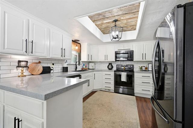 11105 Ashford Drive, Yukon, OK 73099