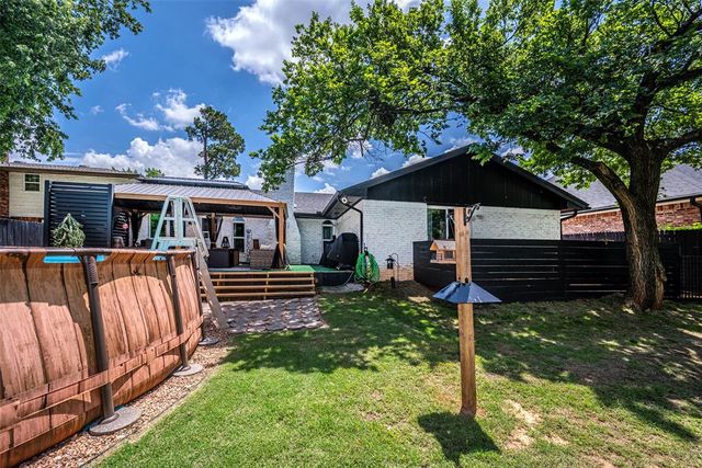 11105 Ashford Drive, Yukon, OK 73099