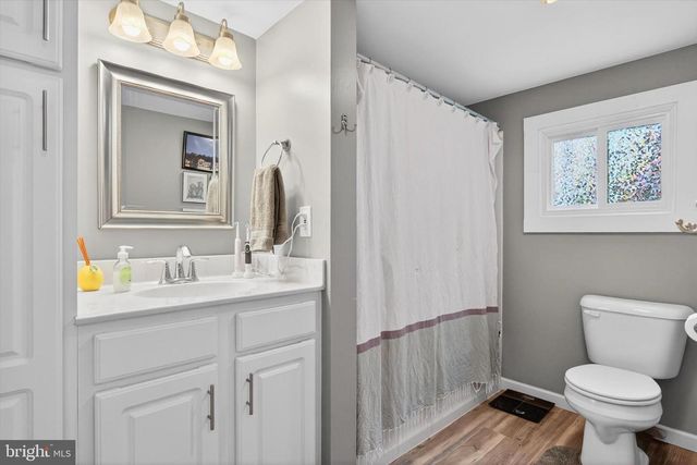 1552 MAIN ST, Mechanicsburg, PA 17055