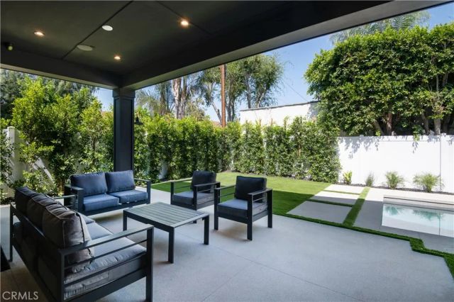 4734 Tobias Avenue, Sherman Oaks, CA 91403