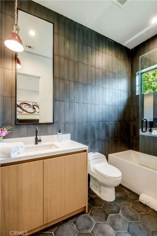 4734 Tobias Avenue, Sherman Oaks, CA 91403