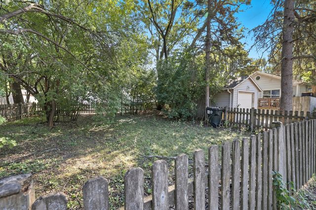 440 W Main Street, Barrington, IL 60010