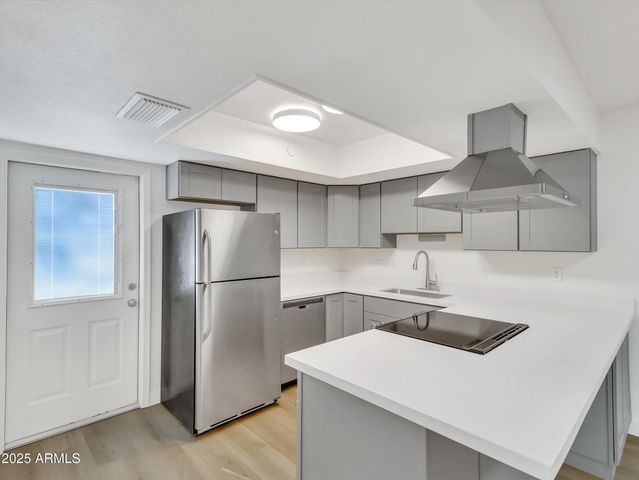 429 W LA JOLLA Drive, Tempe, AZ 85282