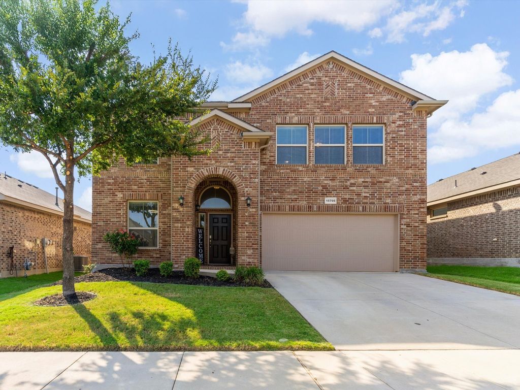 15705 Prairie Grass Lane, Fort Worth, TX 76177