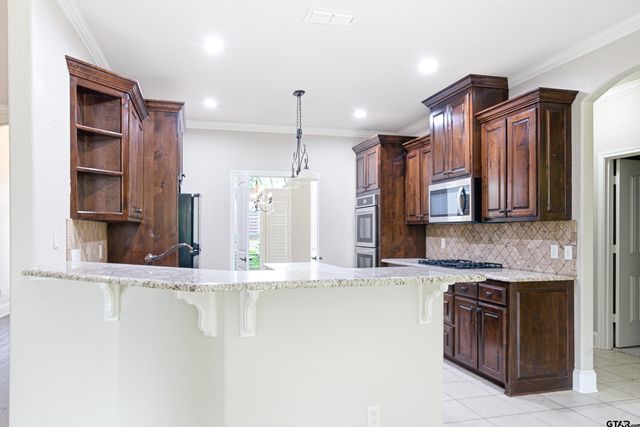 8509 Castleton Way, Tyler, TX 75703