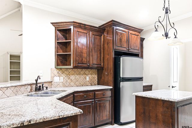 8509 Castleton Way, Tyler, TX 75703