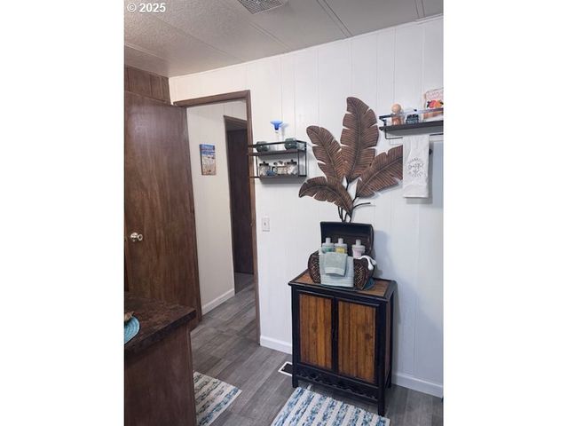 93099 MARCOLA Rd, Marcola, OR 97454