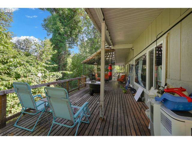 93099 MARCOLA Rd, Marcola, OR 97454