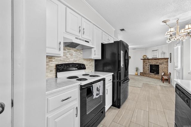 8302 Merriwood Court, Sherwood, AR 72120