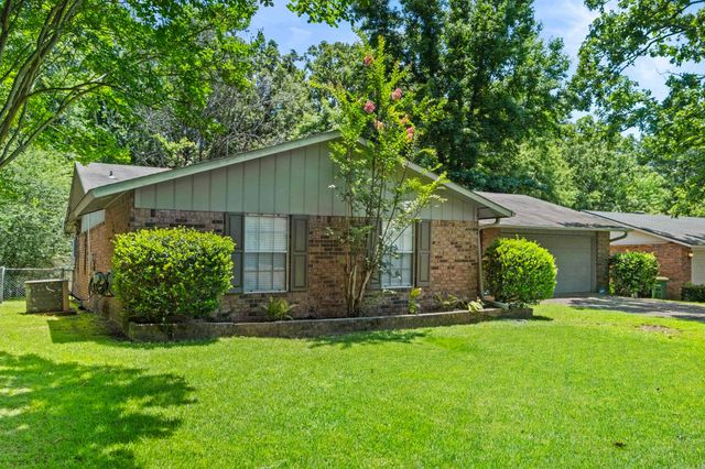 8302 Merriwood Court, Sherwood, AR 72120