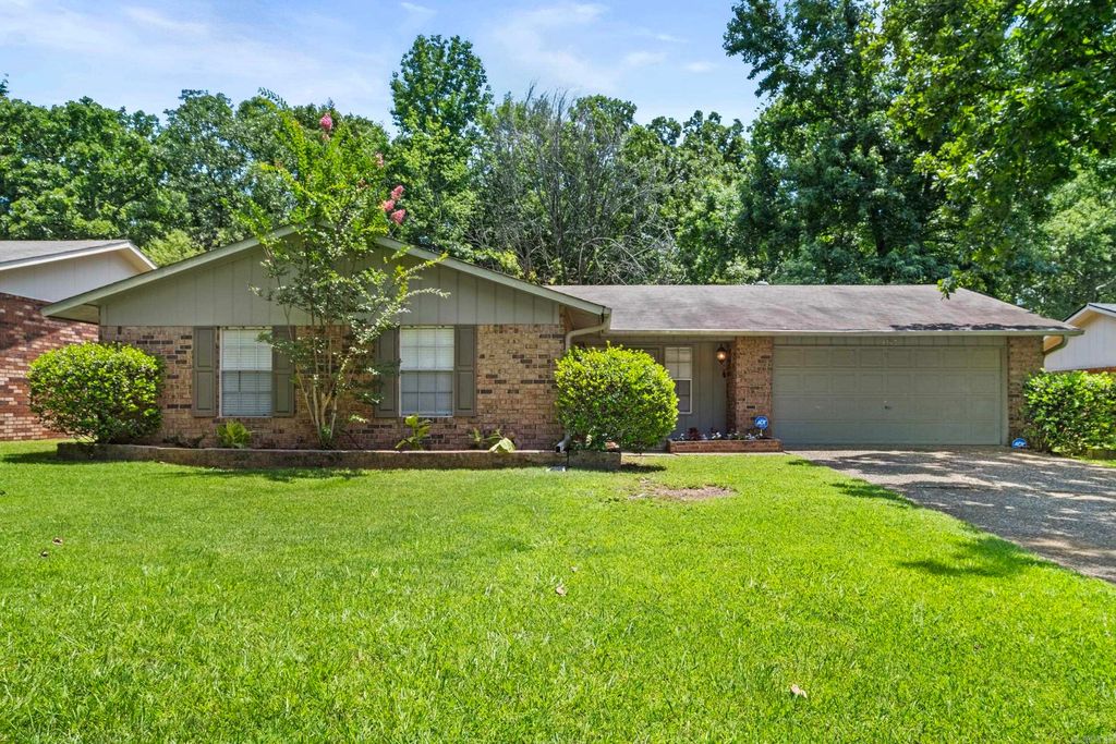 8302 Merriwood Court, Sherwood, AR 72120