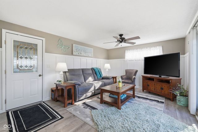 431 S Hardacre Court, New Castle, IN 47362