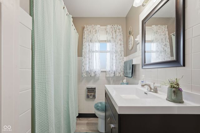 431 S Hardacre Court, New Castle, IN 47362