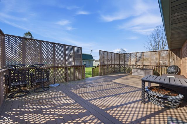 431 S Hardacre Court, New Castle, IN 47362