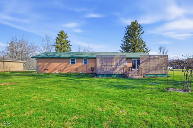 431 S Hardacre Court, New Castle, IN 47362