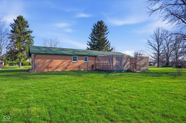 431 S Hardacre Court, New Castle, IN 47362