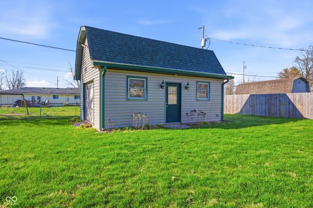 431 S Hardacre Court, New Castle, IN 47362