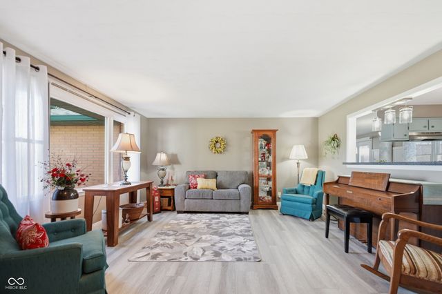 431 S Hardacre Court, New Castle, IN 47362